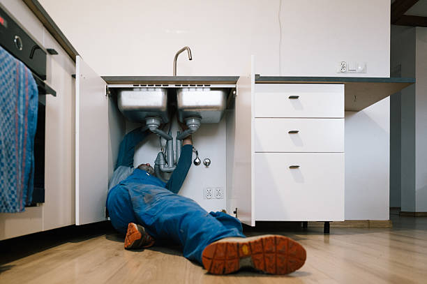 Professional Leak Detection technician working in Carver, MA